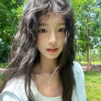 玛丽的白色连衣裙